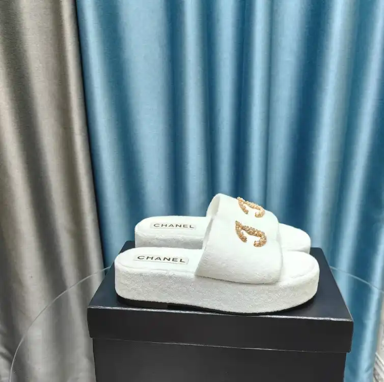 hype Chanel Slippers