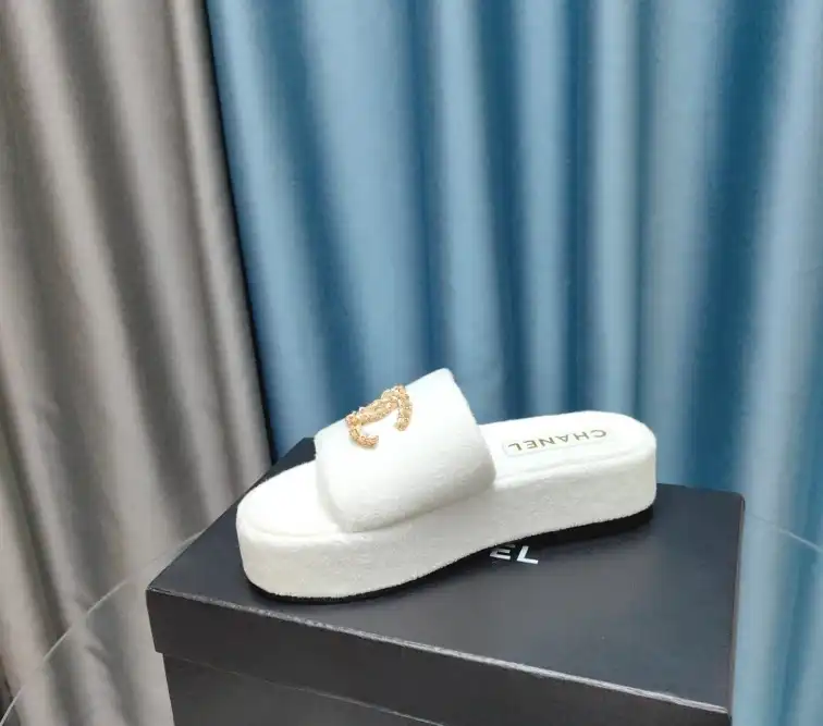 hype Chanel Slippers