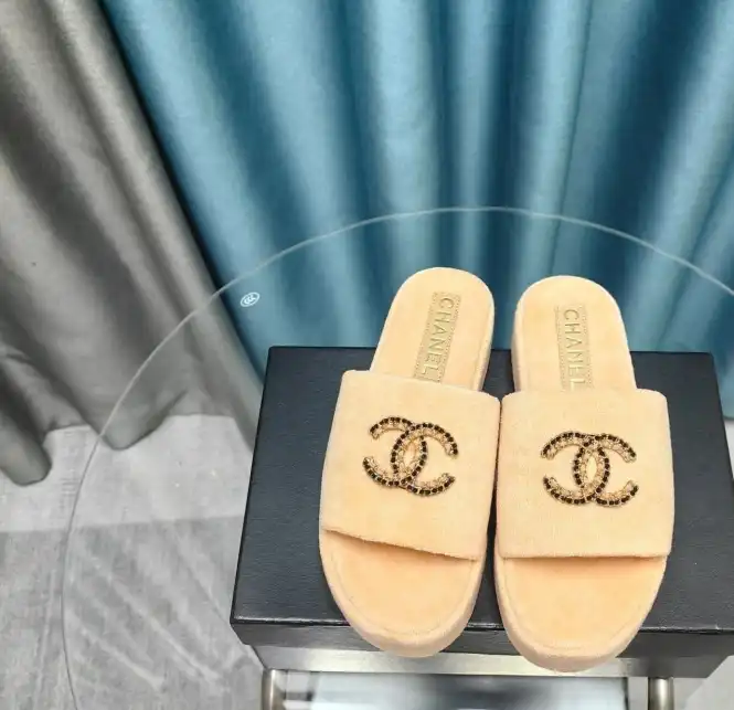 hype Chanel Slippers