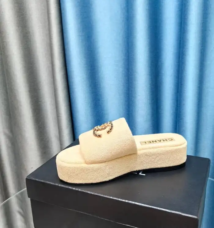 hype Chanel Slippers