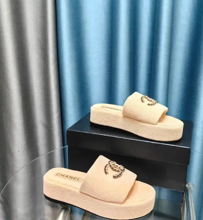 hype Chanel Slippers