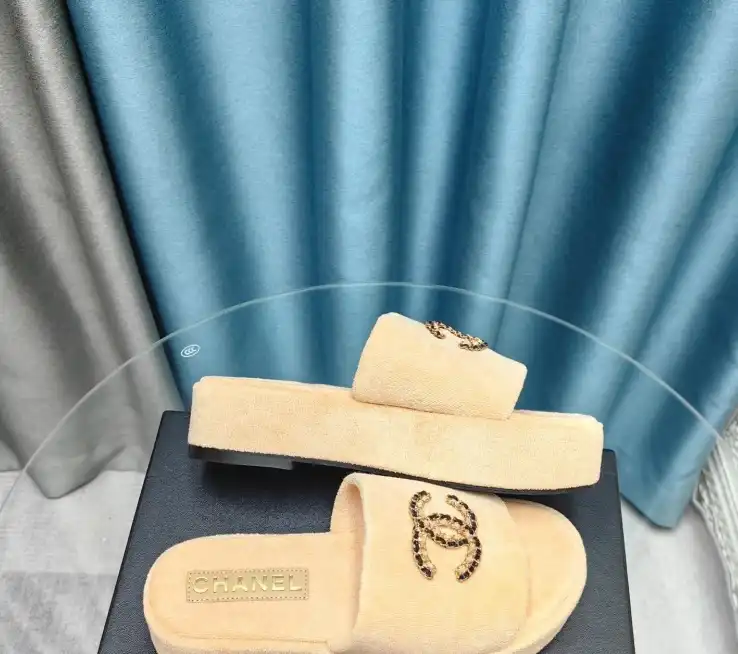 hype Chanel Slippers