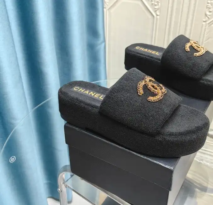 hype Chanel Slippers