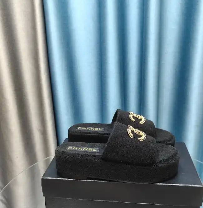 hype Chanel Slippers