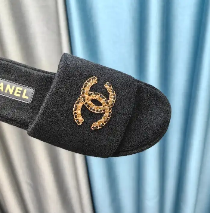 hype Chanel Slippers