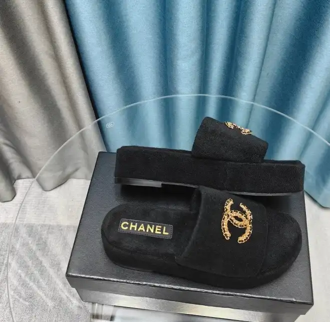 hype Chanel Slippers