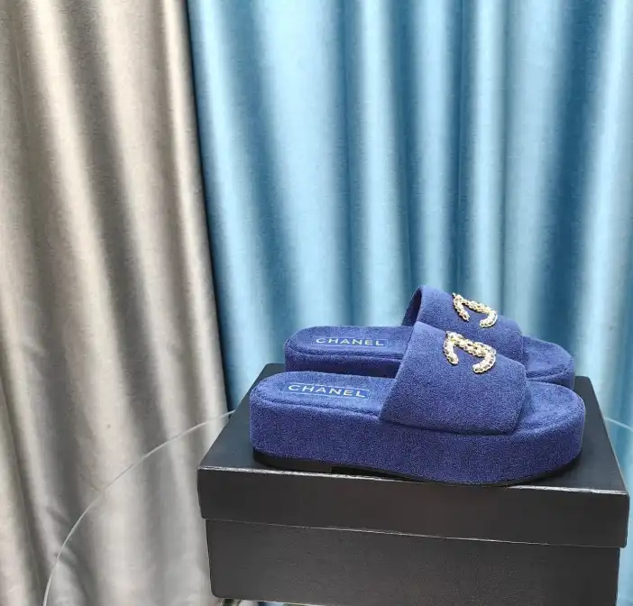 hype Chanel Slippers