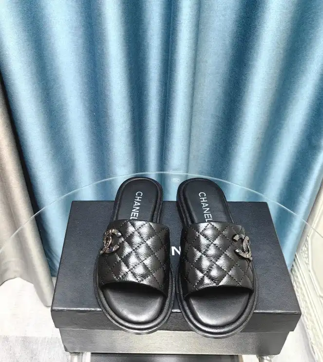 hype Chanel Slippers