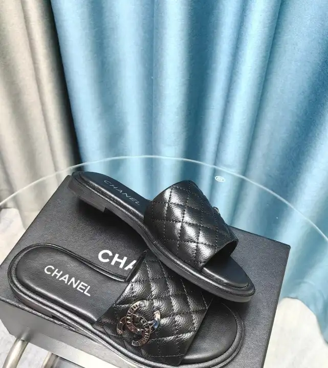 hype Chanel Slippers