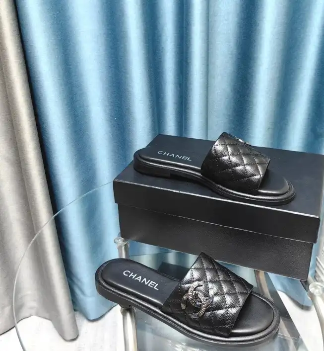 hype Chanel Slippers