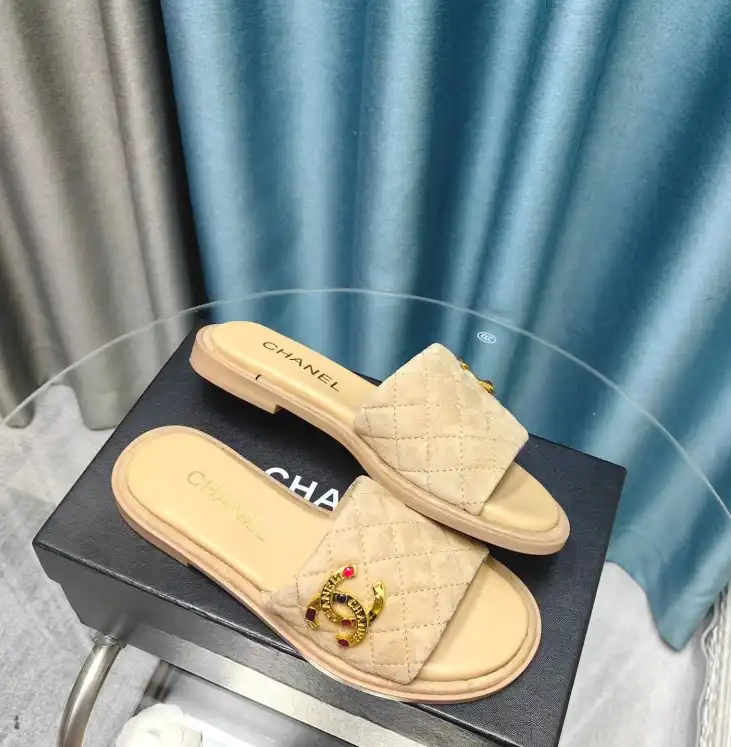 hype Chanel Slippers