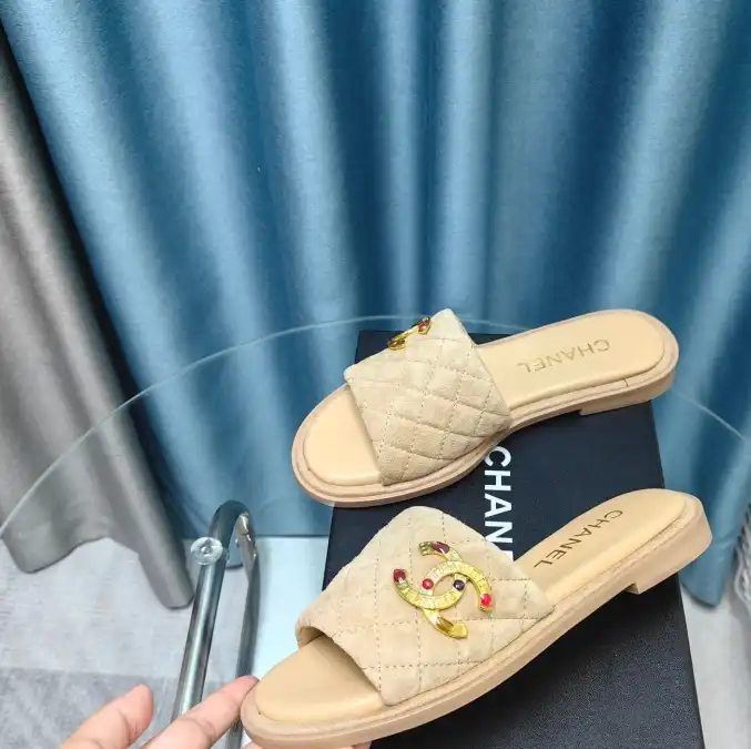 hype Chanel Slippers