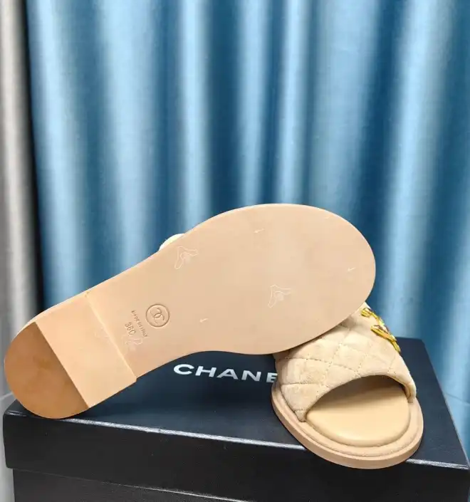 hype Chanel Slippers