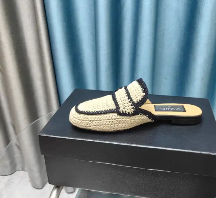 hype Chanel Slippers