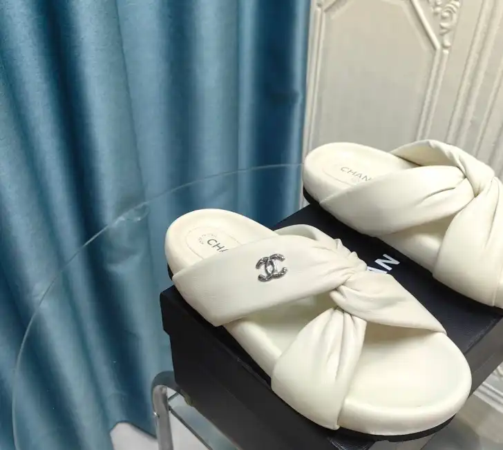 hype Chanel Slippers