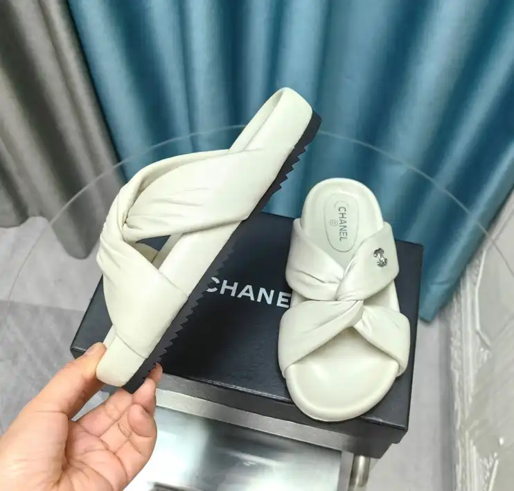 hype Chanel Slippers