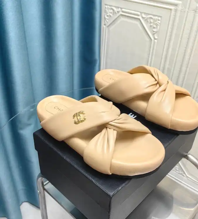 hype Chanel Slippers