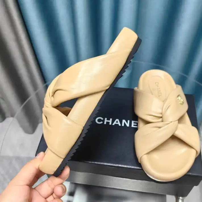 hype Chanel Slippers