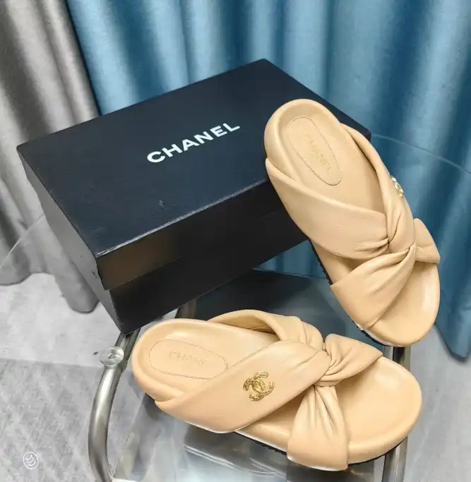 hype Chanel Slippers