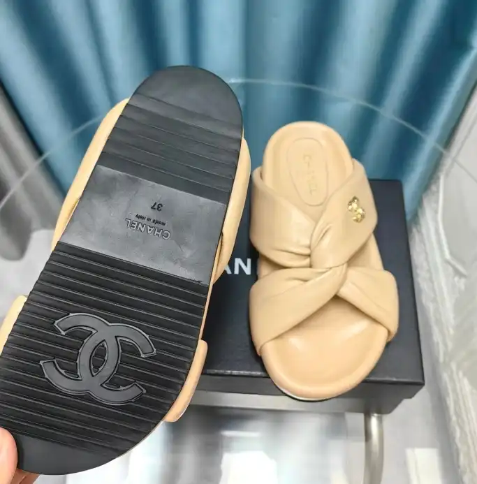 hype Chanel Slippers