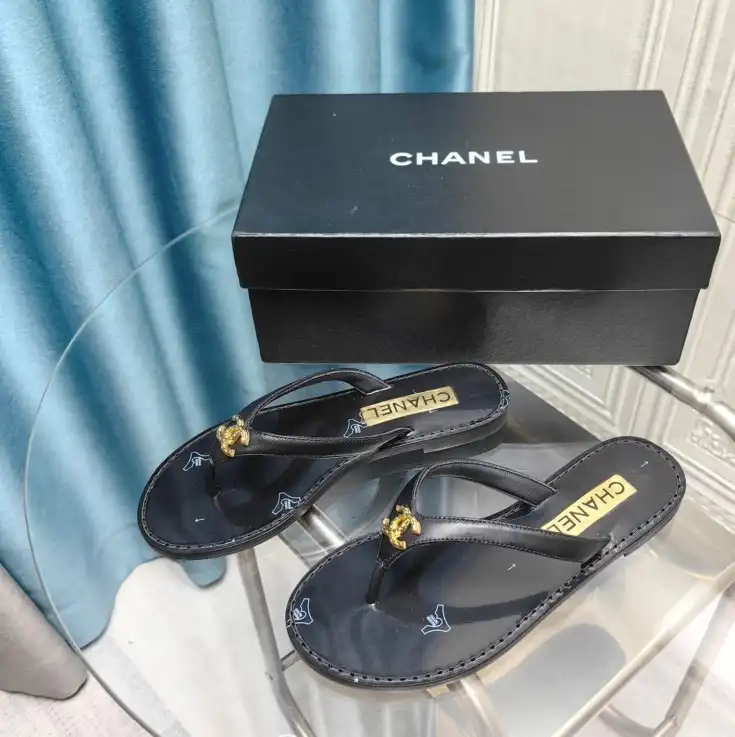 hype Chanel Slippers