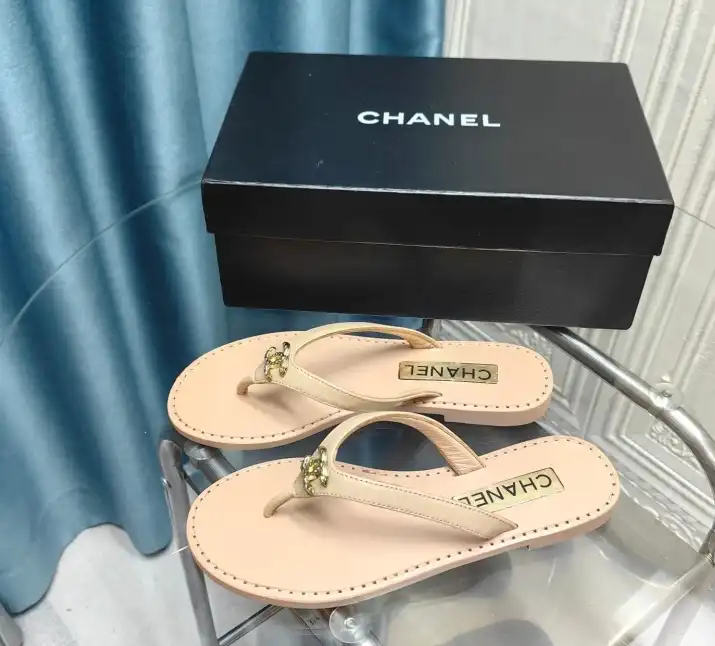 hype Chanel Slippers