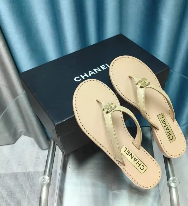 hype Chanel Slippers