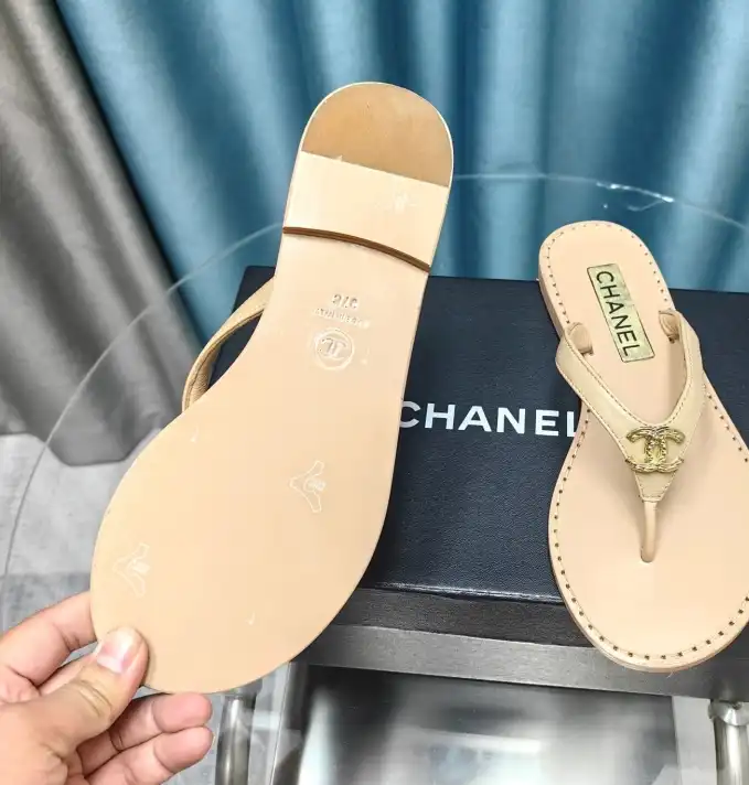 hype Chanel Slippers