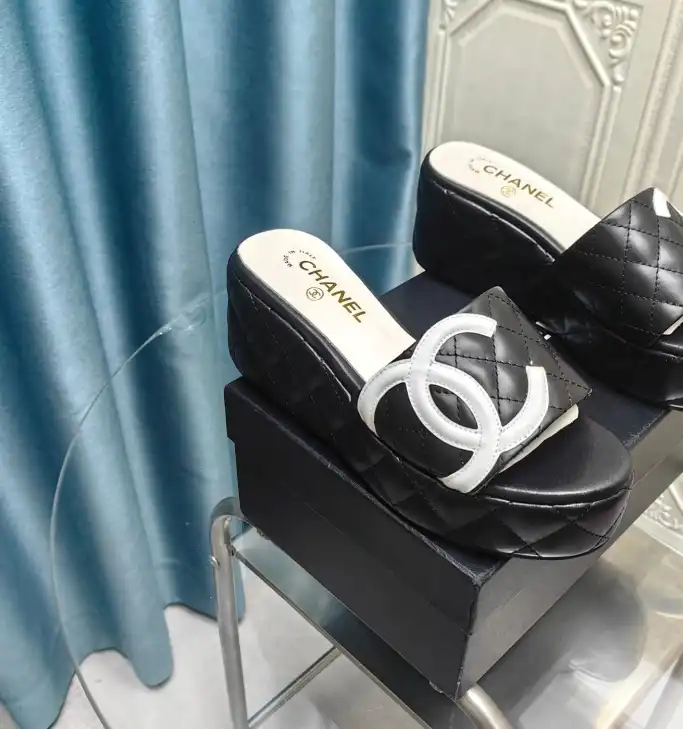 hype Chanel Slippers