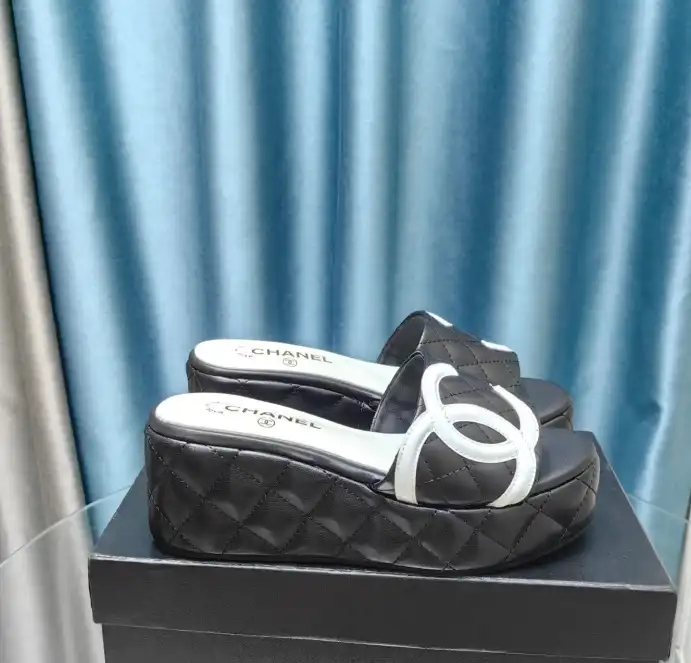 hype Chanel Slippers