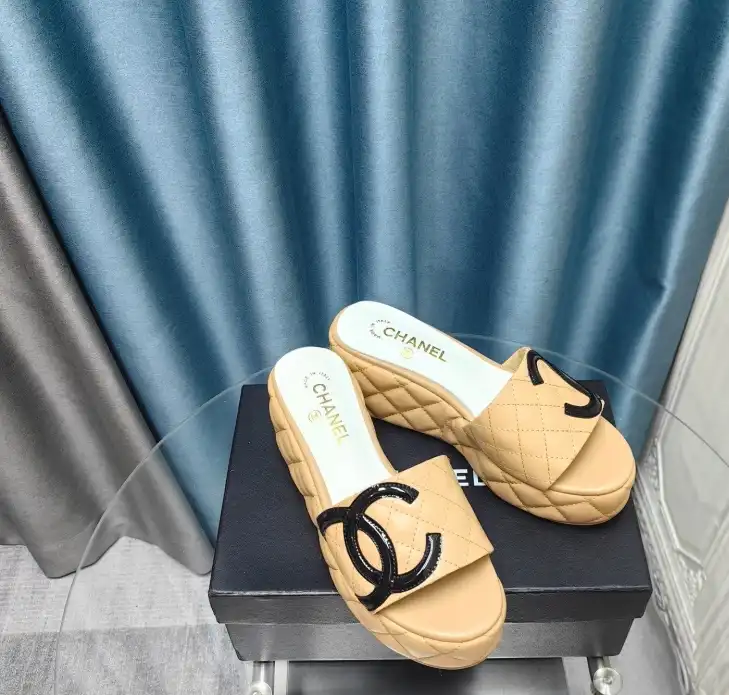 hype Chanel Slippers