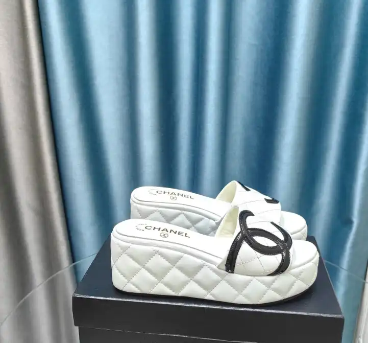 hype Chanel Slippers