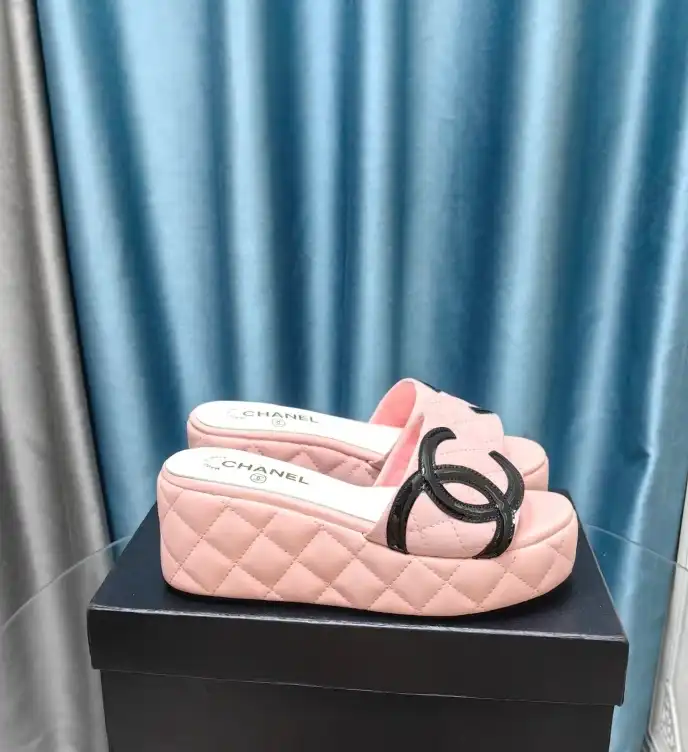 hype Chanel Slippers