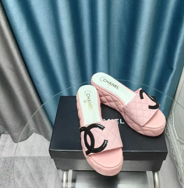 hype Chanel Slippers