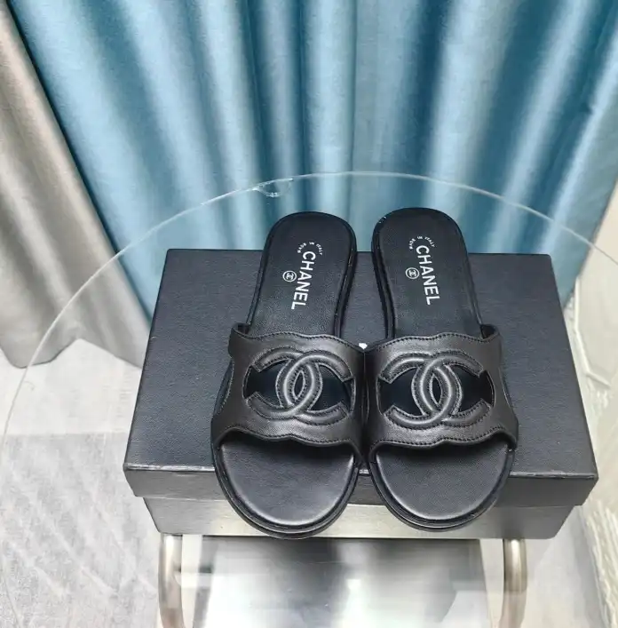 hype Chanel Slippers