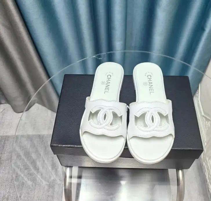 hype Chanel Slippers