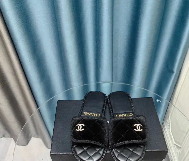 hype Chanel Slippers