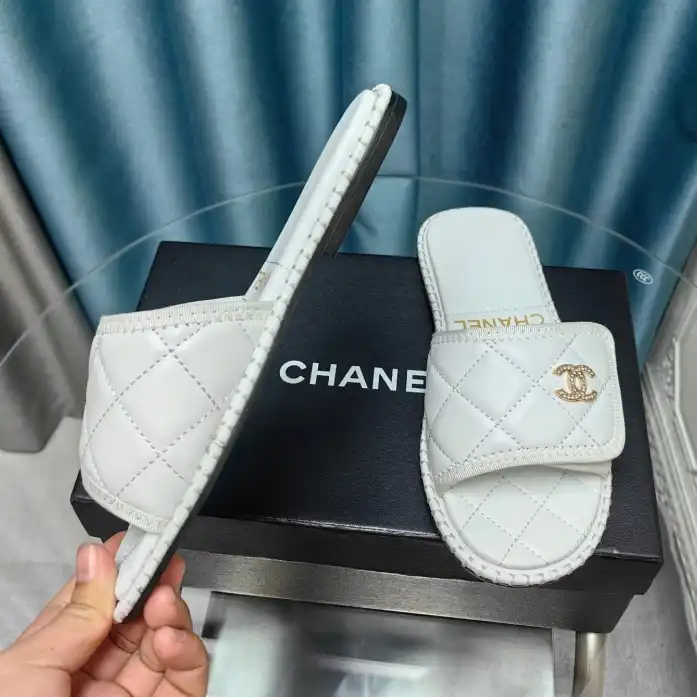 hype Chanel Slippers