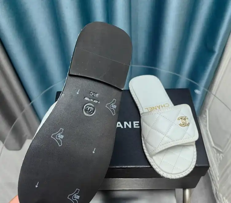 hype Chanel Slippers