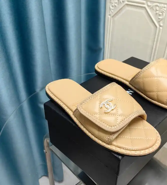 hype Chanel Slippers