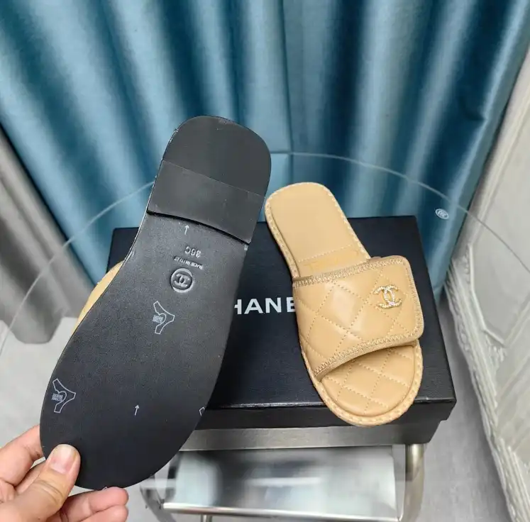 hype Chanel Slippers