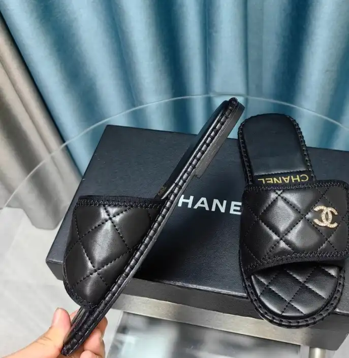 hype Chanel Slippers