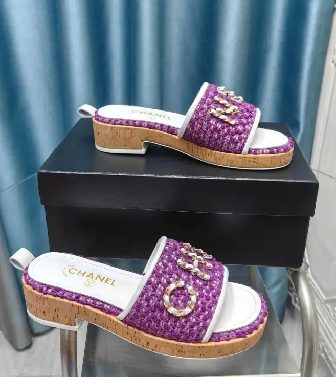 hype Chanel Slippers