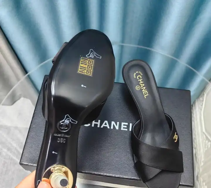 hype Chanel Slippers