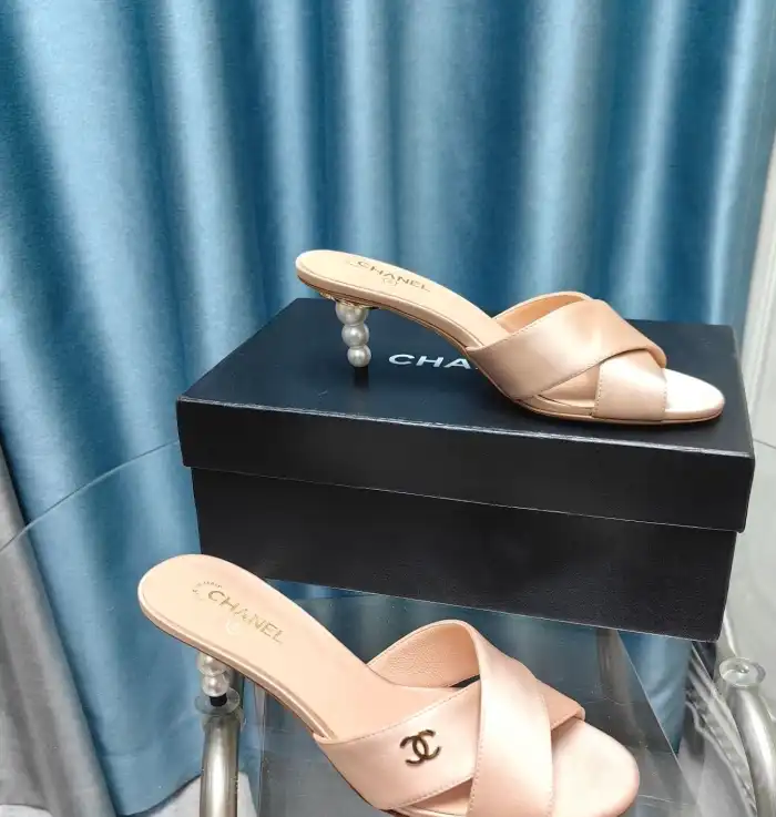 hype Chanel Slippers