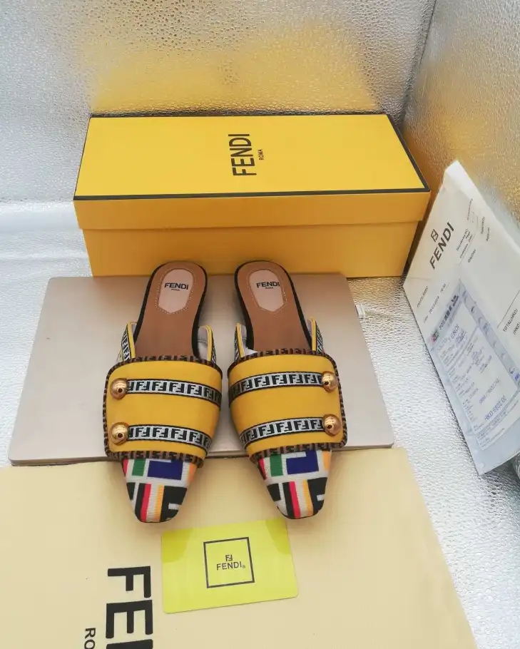 hype Fendi Slippers