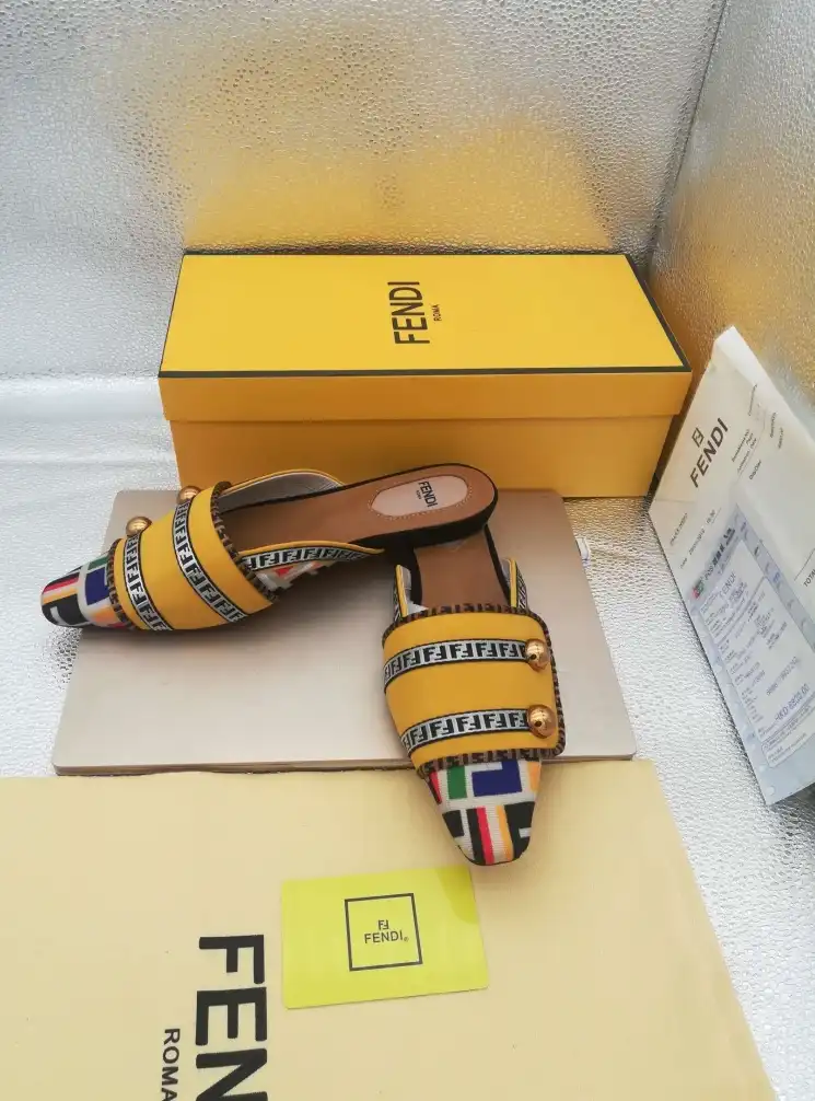 hype Fendi Slippers