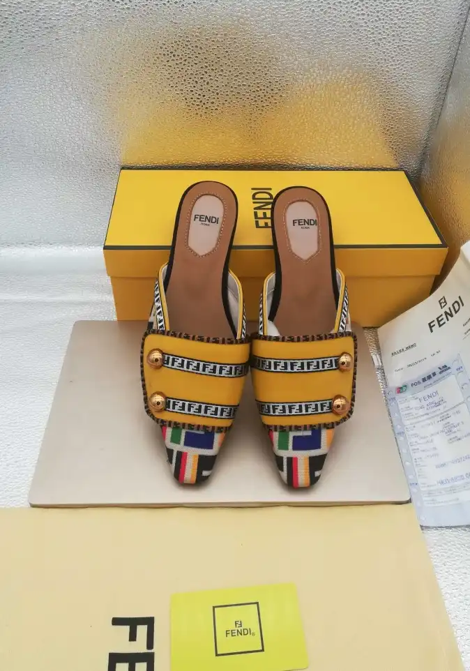 hype Fendi Slippers