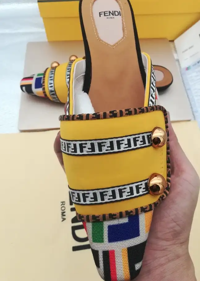 hype Fendi Slippers