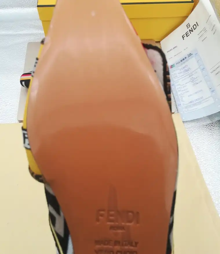 hype Fendi Slippers